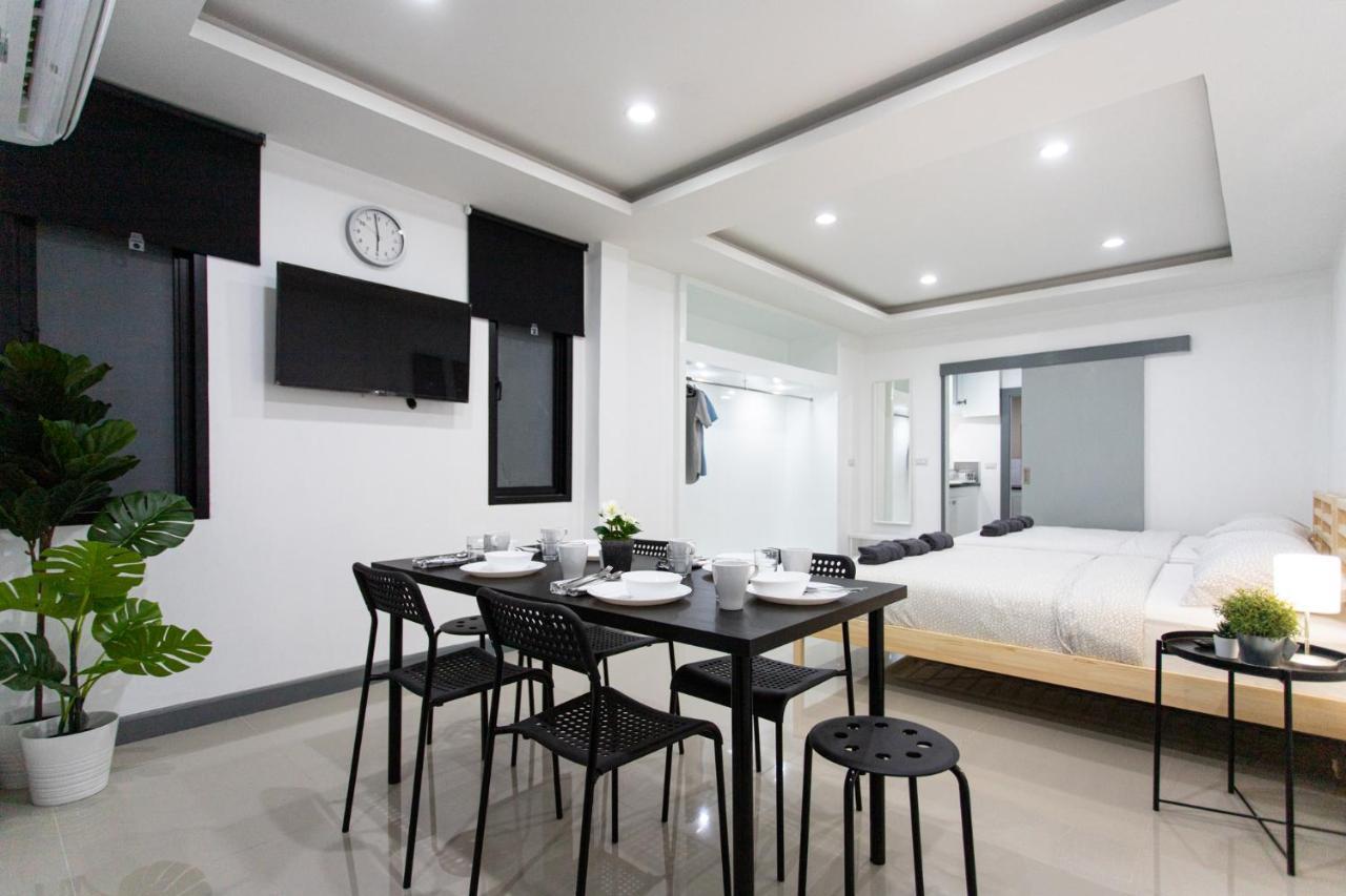 Apartamento P3 Silom Large 2beds Full Kitchen Wifi 4-6pax